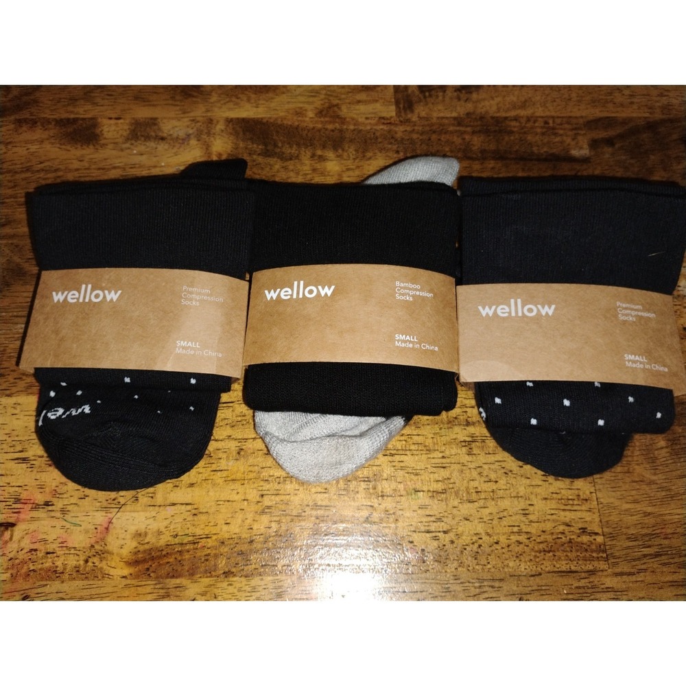 NEW Wellow Premium Compression Socks Small (LOT OF 3)